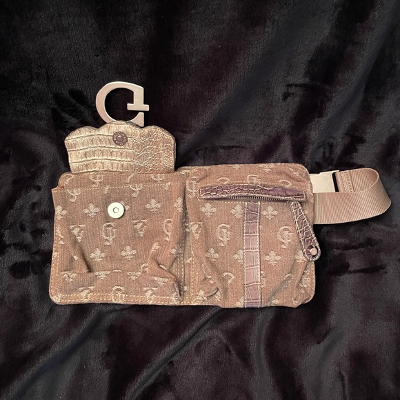 Y2K Vintage GUESS Ella Mini Belt Bag Denim Beige/ Grey with Silver Hardware. - Picture 4 of 15